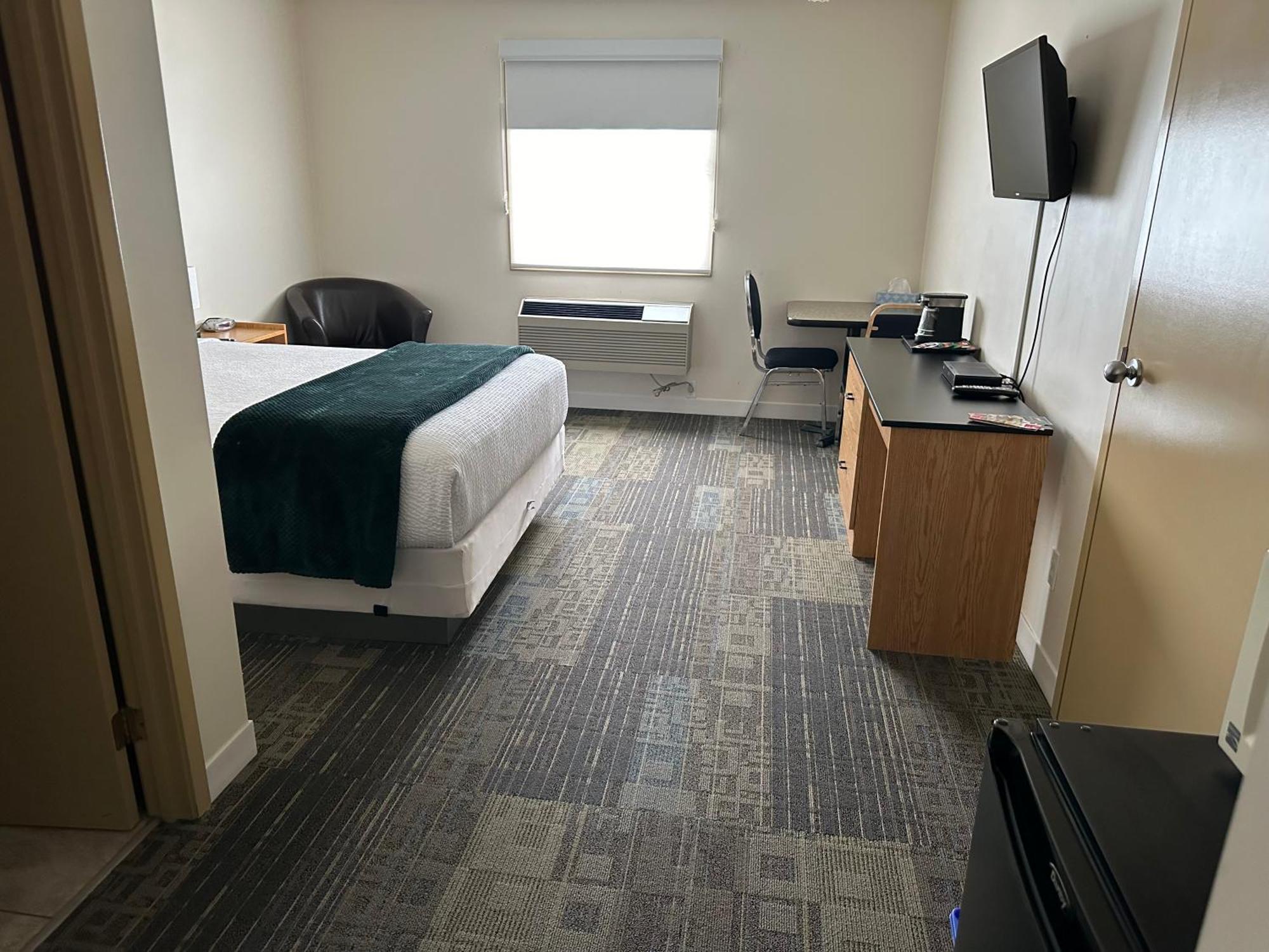 Sleep Suite Motel Steinbach Екстер'єр фото